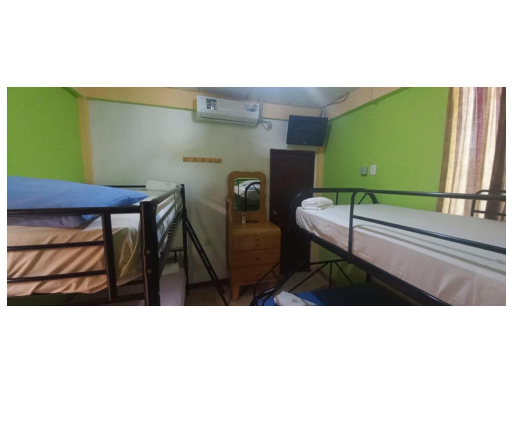 Hostal San Antonio León Esterno foto