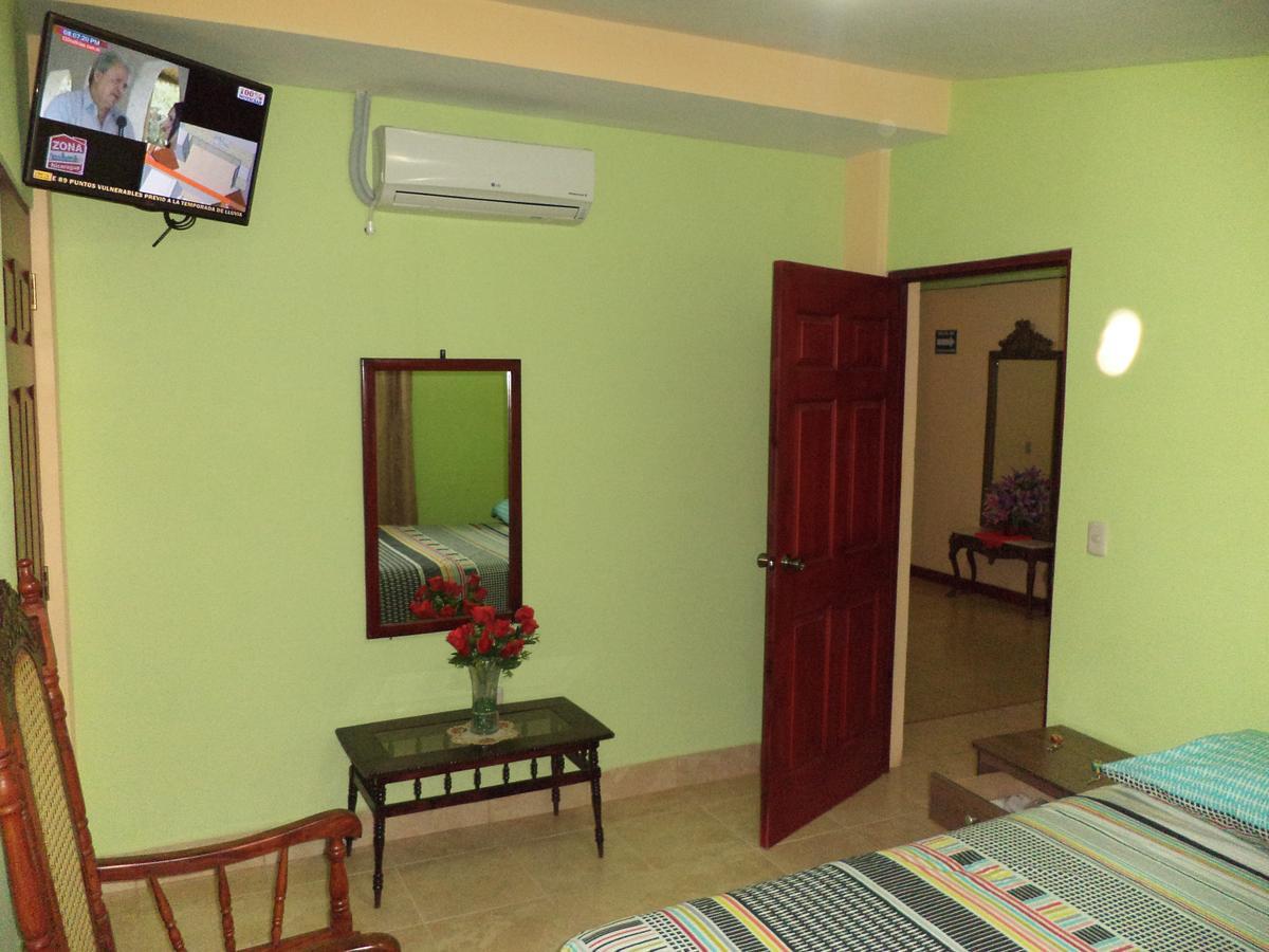 Hostal San Antonio León Esterno foto