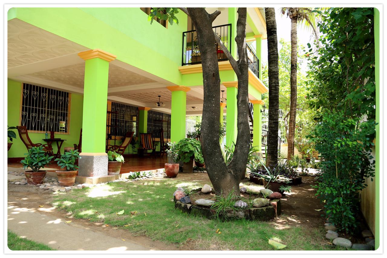 Hostal San Antonio León Esterno foto