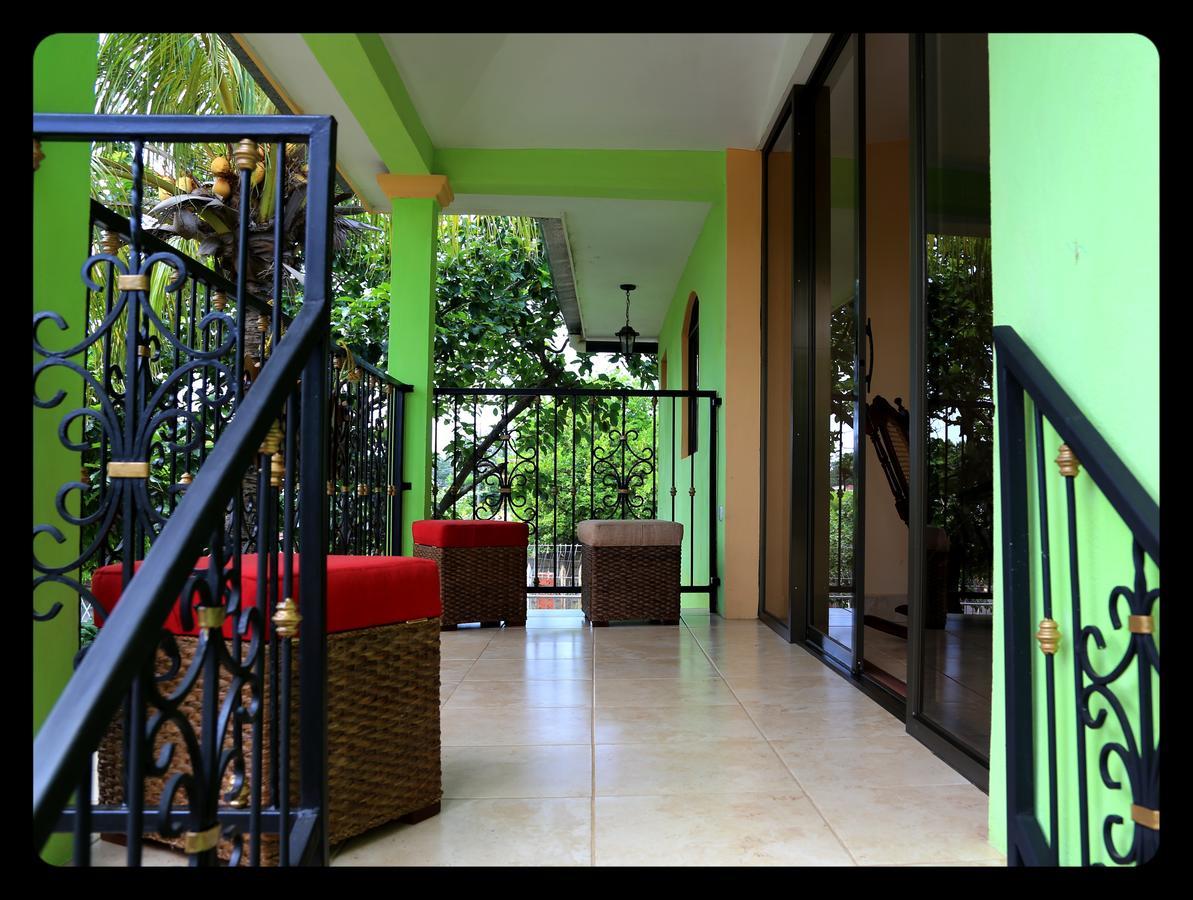 Hostal San Antonio León Esterno foto